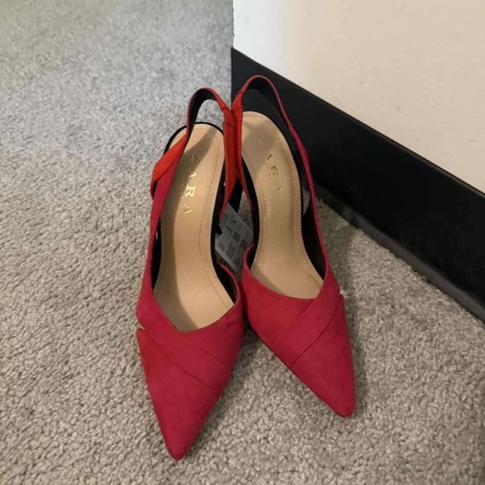 Zara Red Suede Heels Sleek Minimalist Design